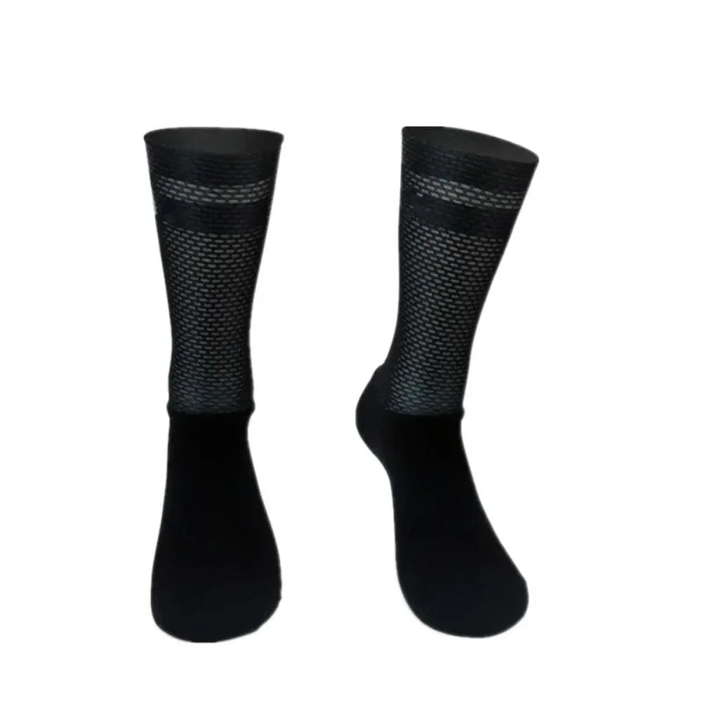 New Pro Team Aero Socks Anti Slip Silicone Cycling Socks Men Bicycle Sport Running Bike Socks Calcetines Ciclismo